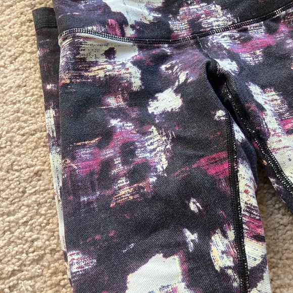 Lululemon pants - Picture 3 of 9